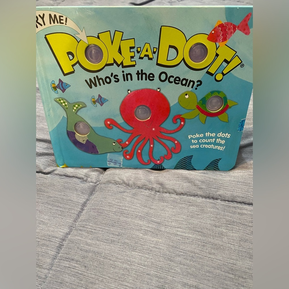 Melissa & Doug Poke-a-Dot! Ocean Adventure Book